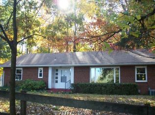 20263 Broad Run Dr, Sterling, VA 20165