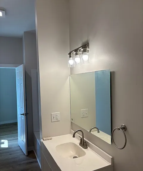 515 Jessie St — Photo 4