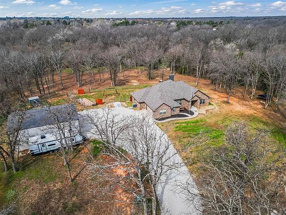 4th image of 9301 S Harrah Rd