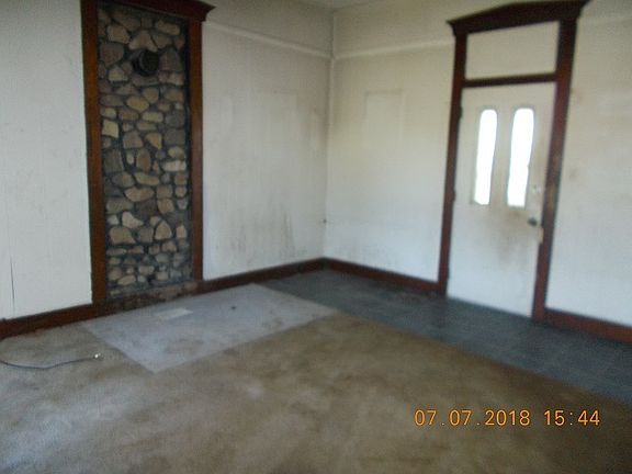 2nd image of 2598 E County Road 600 S