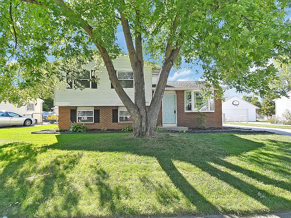 2nd image of 8453 Blue Lake Cir