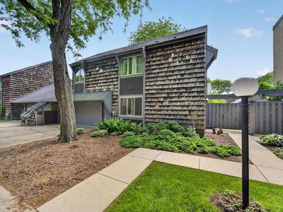 152 Lakefield COURT, Racine, WI, 53402