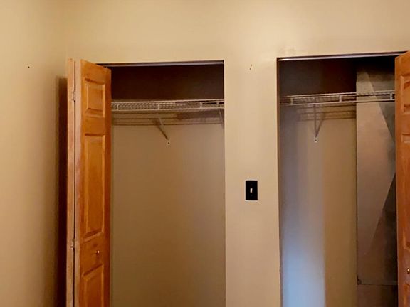2nd image of 7300 S Oakley Ave #1