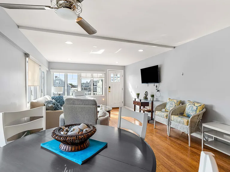 16 Commonwealth Ave #16NAUTICAL — Photo 7