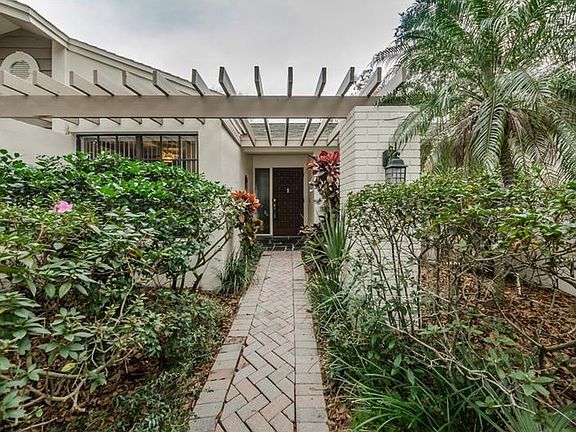 3rd image of 2976 Buxton Ct