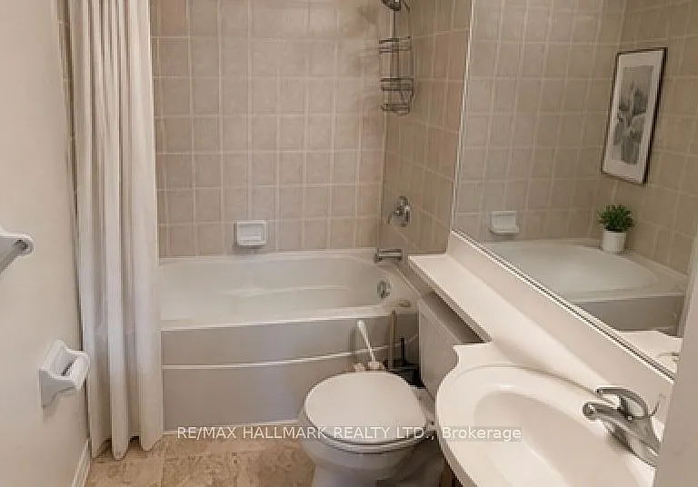 763 Bay St #2109 — Photo 5