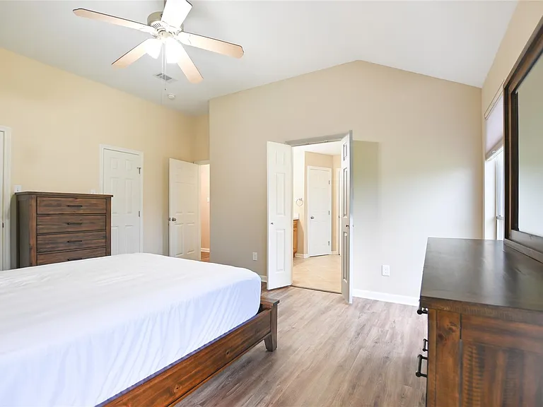 203 Colony Creek Dr — Photo 15