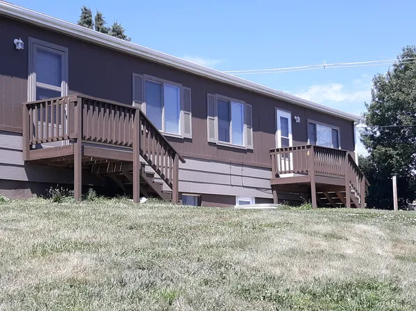1001 O St APT 1E, Neligh, NE 68756