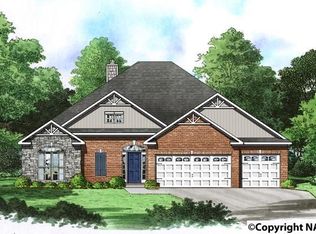 7502 Hadleigh Crest Dr Se, Owens Cross Roads, AL 35763