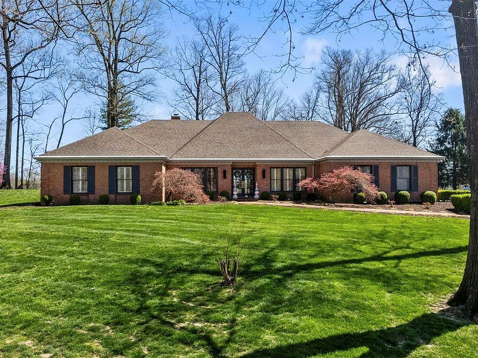 1st image of 348 White Oaks Ln