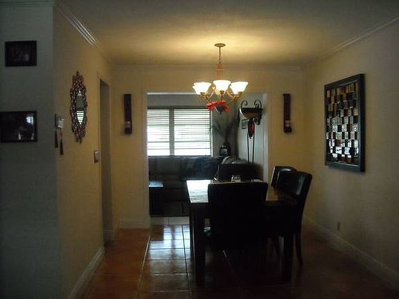 5th image of 6703 NW 58th Ct