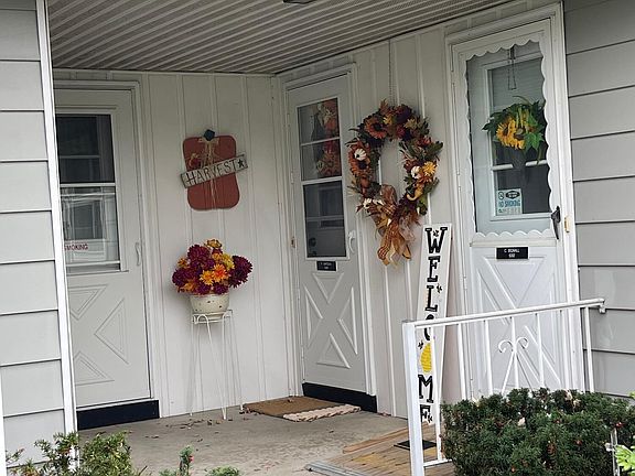 2nd image of 5090 Southglow Ct SE #17