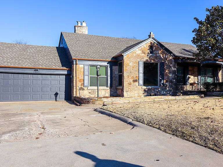 2605 Cummings Dr — Photo 41