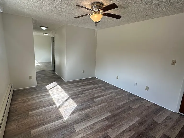 BR2215 — Photo 5