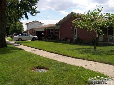 4th image of 8315 Margaret St