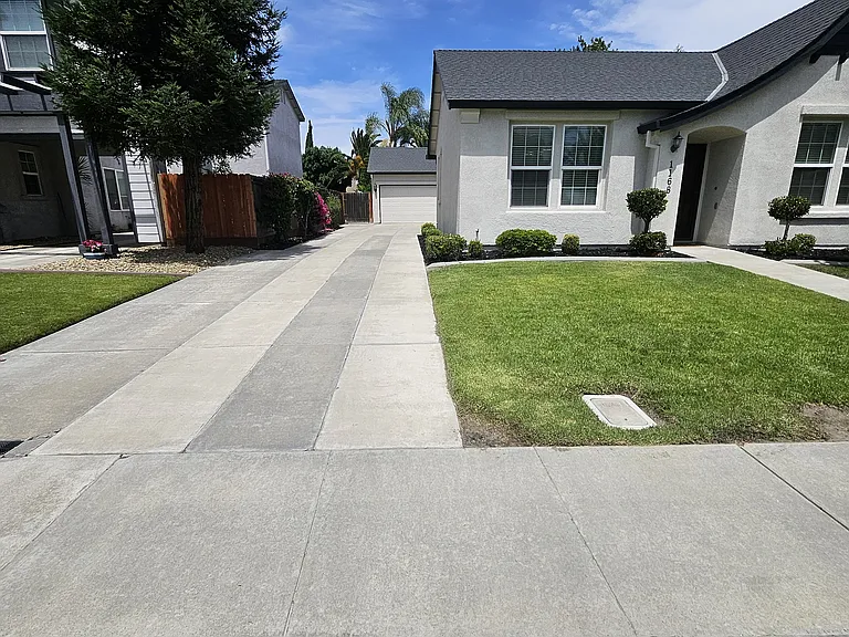 1168 Fiore Way — Photo 45
