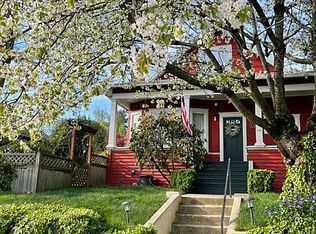 552 NE 79th St, Seattle, WA 98115