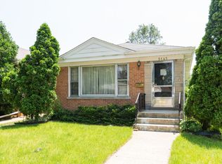 5145 Suffield Ct, Skokie, IL 60077