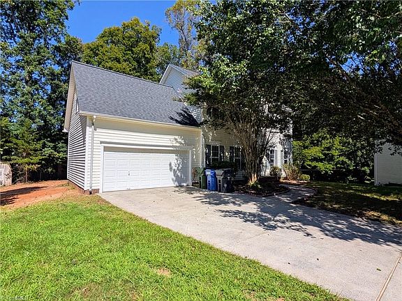2nd image of 1020 Woodland Pointe Dr