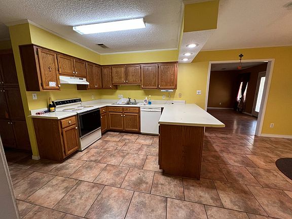 5th image of 400 Pebble Creek Rd