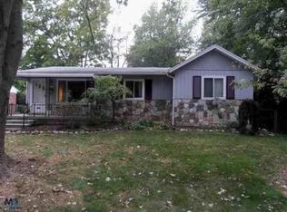 22779 Maple Ave, Farmington, MI 48336