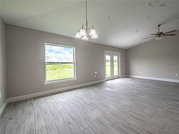 5th image of 273 Summit Ave