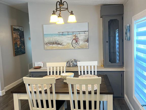 5th image of 5058 SW 34th St