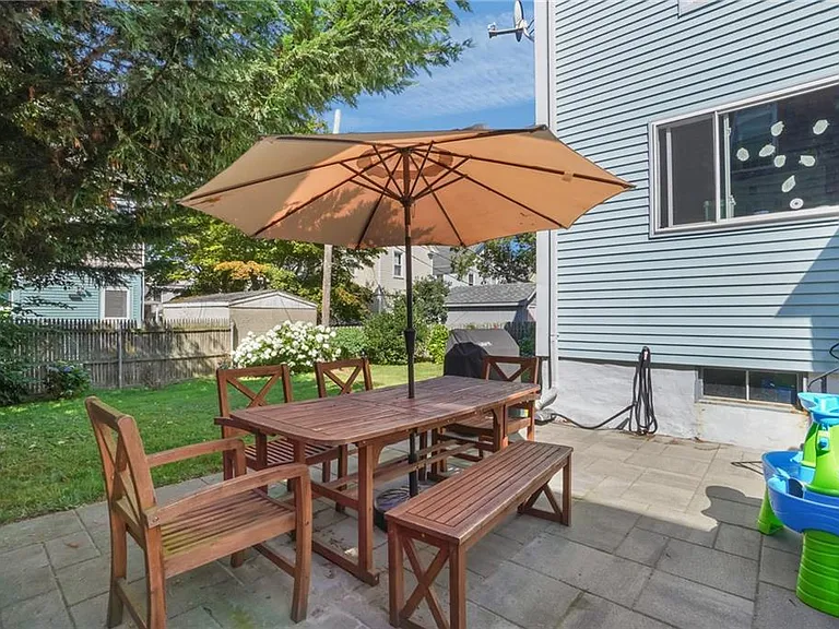 2 Channing Pl — Photo 8
