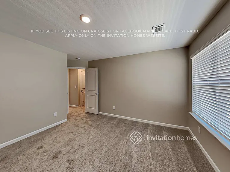 407 Vermeer Ct — Photo 13