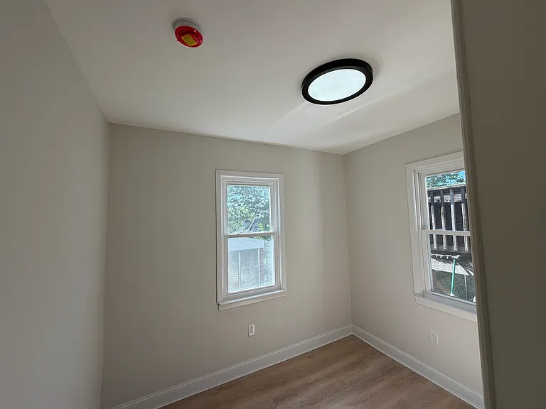 17 Conover Ave #1L — Photo 1