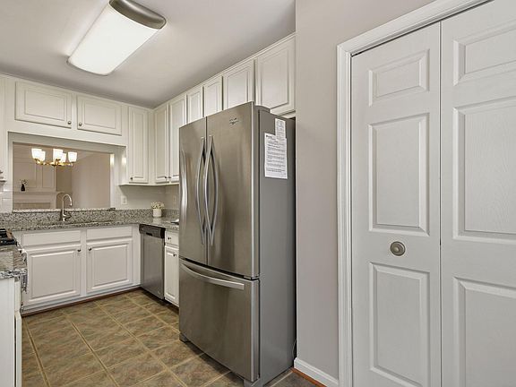 3rd image of 12751 Fair Crest Ct #21
