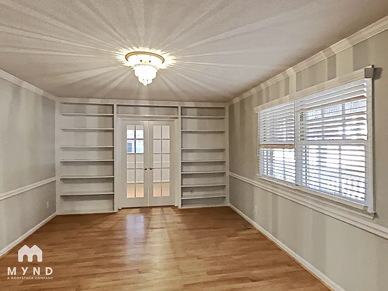 511 Andover Rd — Photo 6