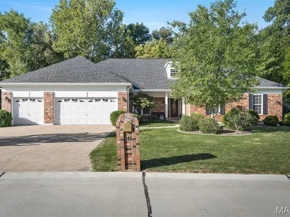 242 Towers Creek Pl, Saint Charles, MO 63304