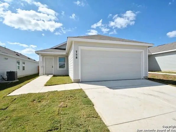 758 Tulsa Trl, New Braunfels, TX 78130