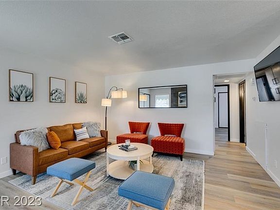 2nd image of 5036 Newport Cove Dr Unit A