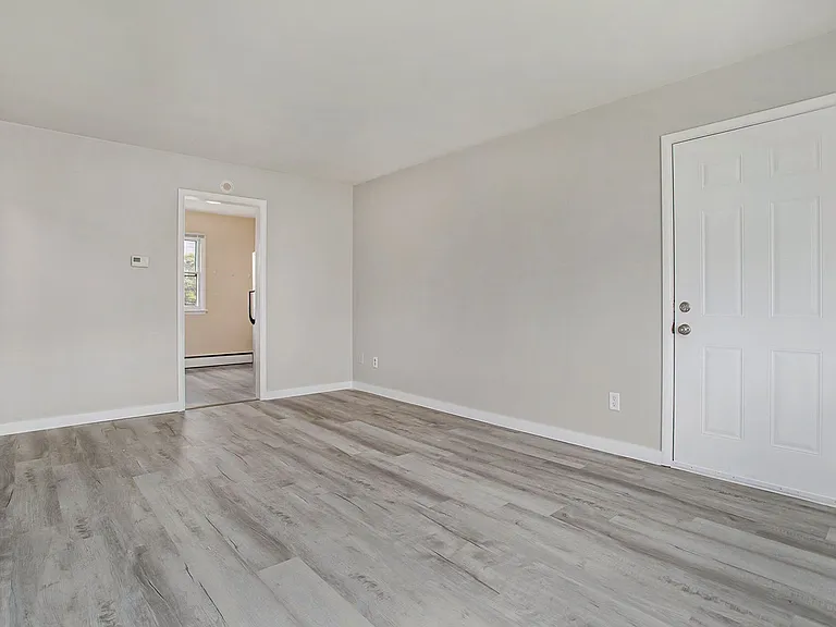103 Devon Ave #C-1 — Photo 5