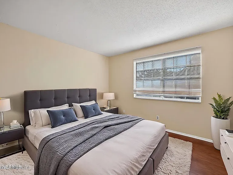 4822 Windrush Ln — Photo 3