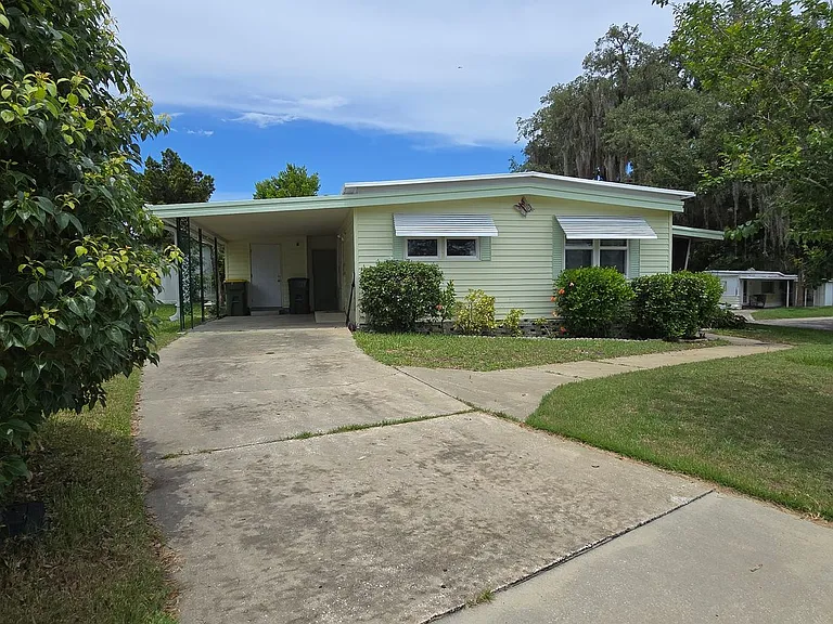 2601 Houston Pl — Photo 3