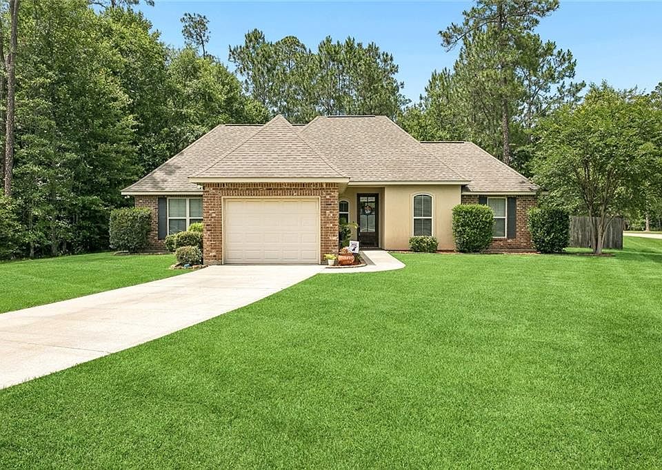 1st image of 800 Signet Ct