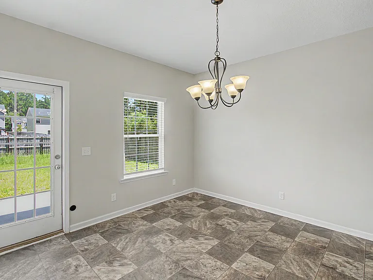 16 Cassels Ct — Photo 8
