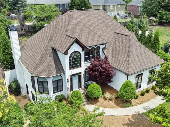 405 Glen Grove Ct, Roswell, GA 30075