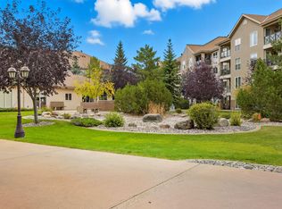 8942 156th St NW #414, Edmonton, AB T5R5Z5