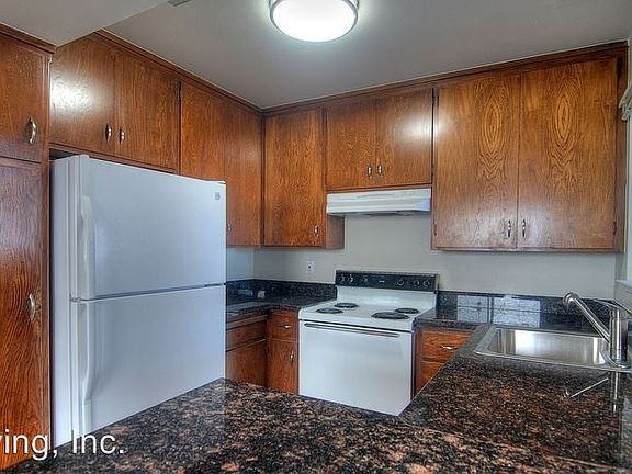 5th image of 1516 Regent St APT 01