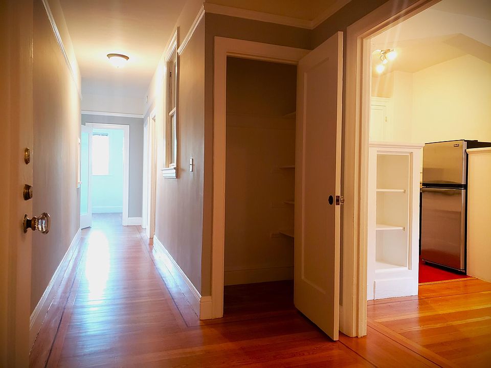 1st image of 1401 Grove St #8