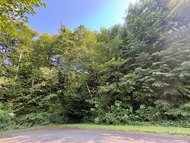 2nd image of 1 Cedar St