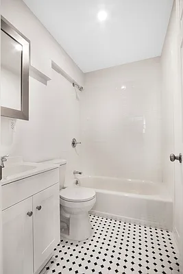 Rented by Owner | media 12