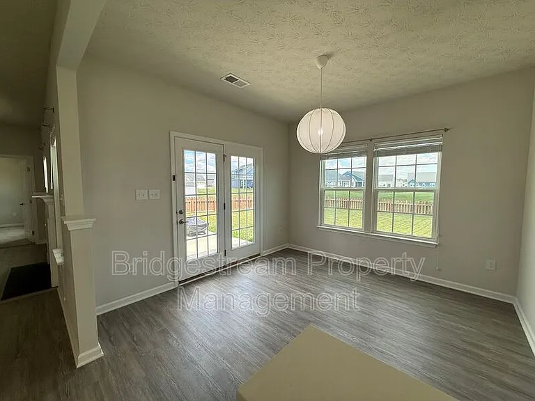 2194 Schmidt Dr — Photo 5