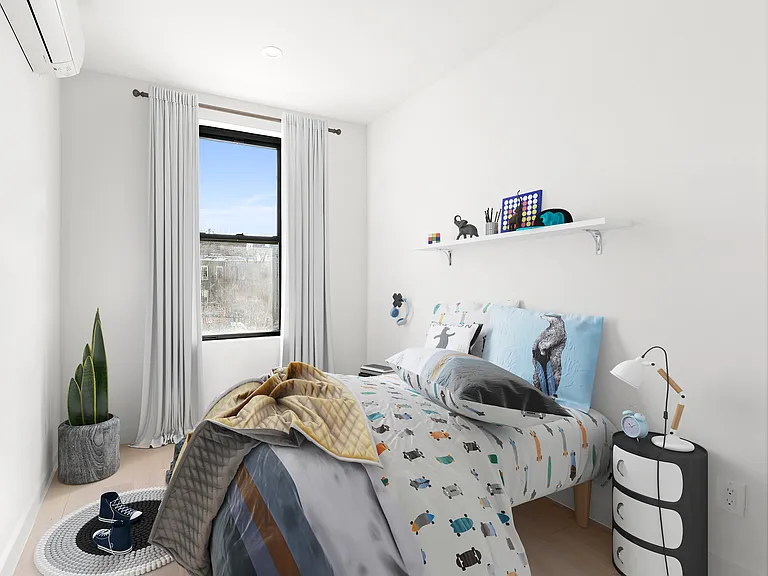 35-21 Crescent St #1B — Photo 8