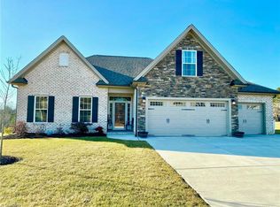 2831 Fallin Ct, High Point, NC 27262