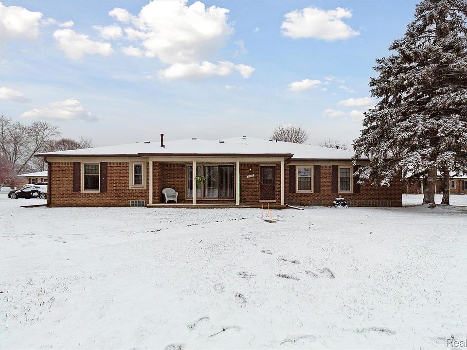 1st image of 14839 Dexter Ct #122